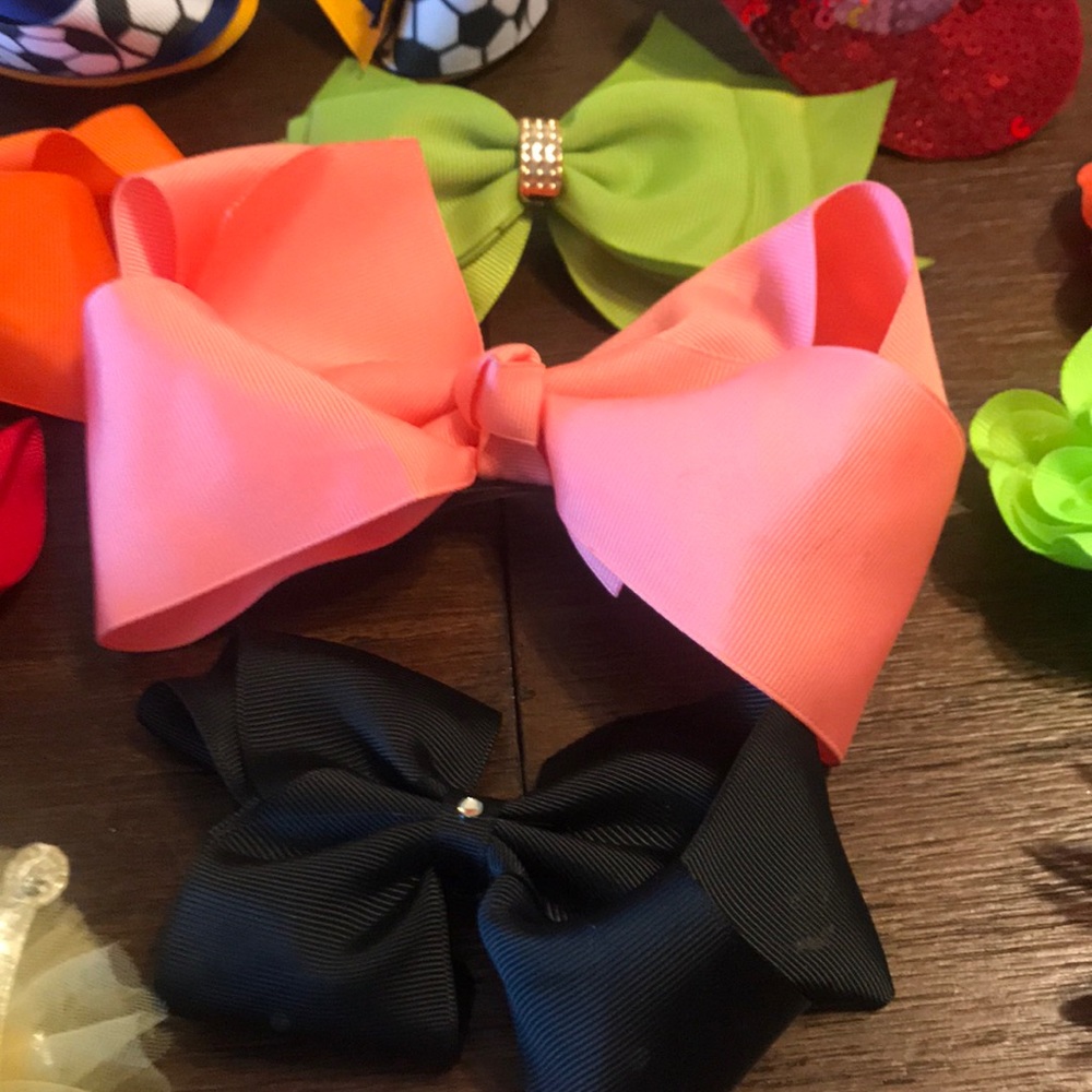 Bows - Picture 6 of 12